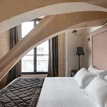 Le Presbytere 3* Paris