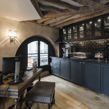 Le Presbytère 3*